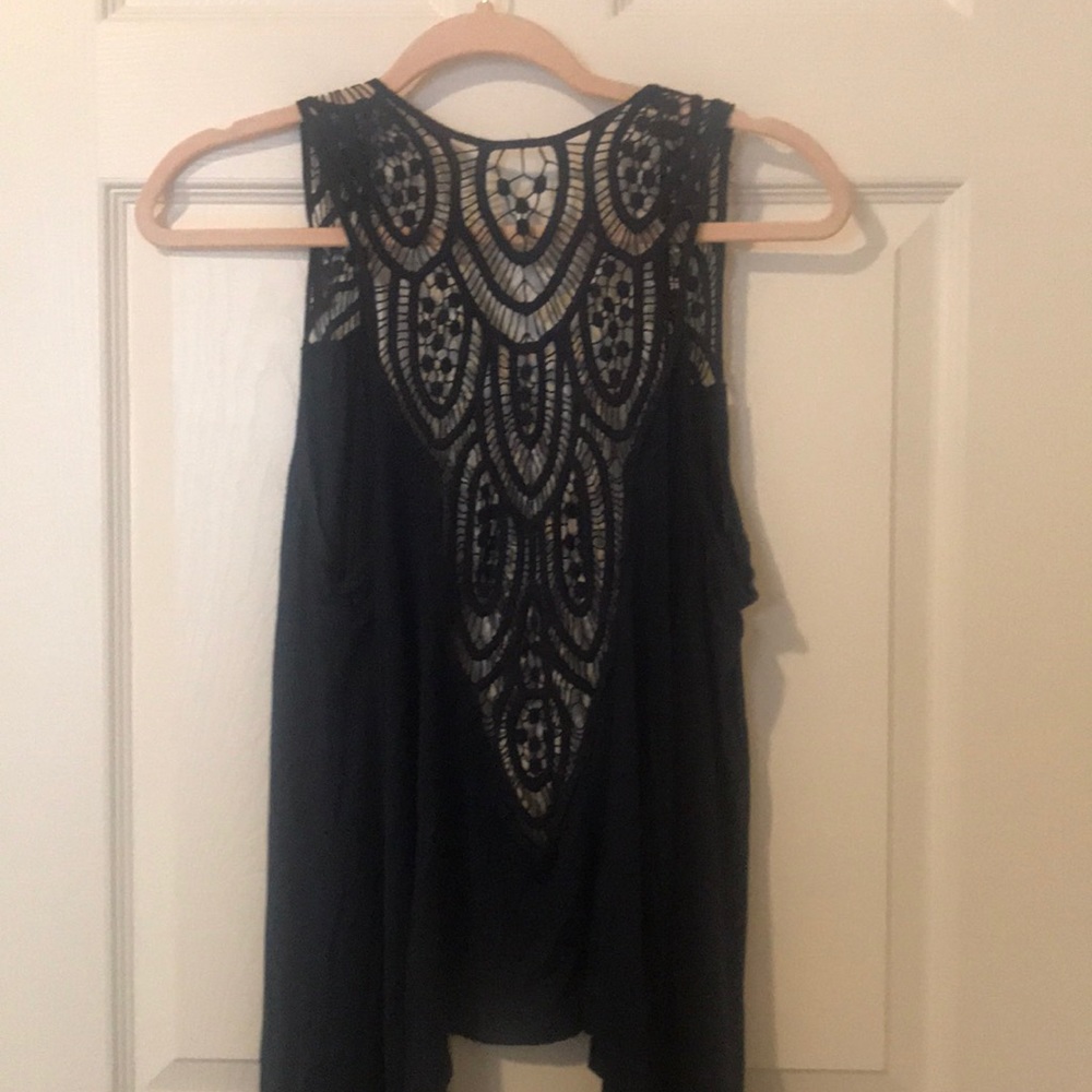 Sleeveless shrug